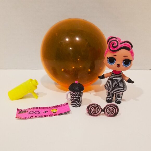 L.O.L. Surprise! Lights Glitter "Optical" Doll & Accessories, EUC - Picture 4 of 13